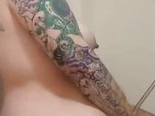 Bading, Store pupper, Onani, Milf, Mamma, Bbw, Pov, Cum, Dusj, Tattoo