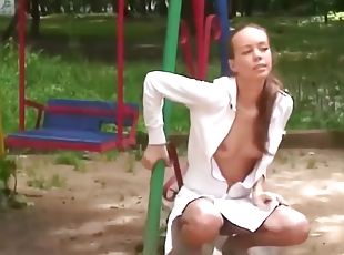 Nudist, In afara, Rusoaica, Bunaciuni, Adolescenta, Slclav