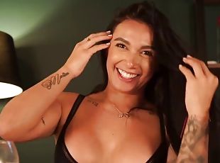 Store pupper, Kontor, Latina, Handjob, Morsom, Perfekt, Intervju (Interview), Virkelig, Tattoo