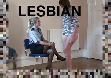 lesbiana, politia, plesnit, pedepsita