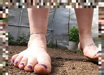 Dirty feet