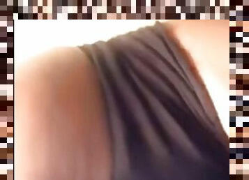 Black babe masturbates on periscope