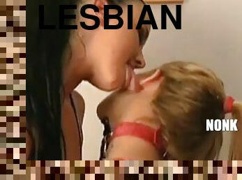 Lesbian Kiss