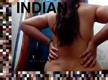 Desi sexy bhabi rupa show her nude body