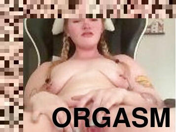 cur, orgasm, amatori, bunaciuni, cu-degetelul, codite-pigtail, blonda, dansand