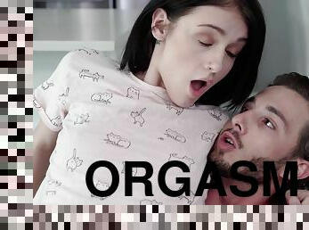 Rosalyn Sphinx' Strange Addiction Uncontrollable Orgasms