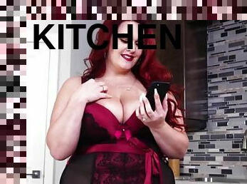 Redhead bbw fucks on the kitchen countertop