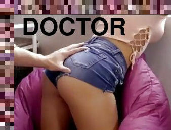 Street worker enjoy fake doctor sex