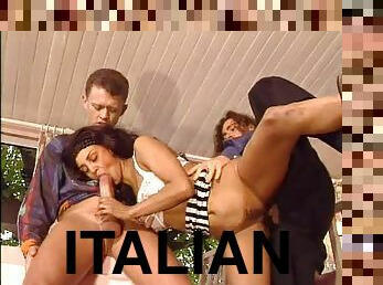 tettone, rapporti-anali, pompini, eruzioni-di-sperma, mammine-mature, vintage, doppie, italiani, brunette, penetrazione