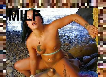 tettone, clitoride, allaperto, rapporti-anali, ragazze-giovani, mammine-mature, pornostar, spiaggia, anellini, cavalcate