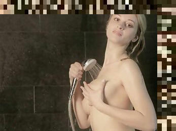 Hot showers with carisha