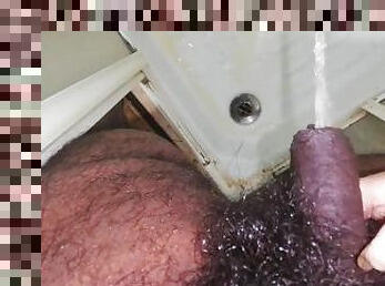 Men pissing small dick