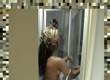 Sexy showering teen goes solo