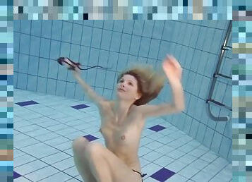 See a beautiful Russian girl Nastya under water