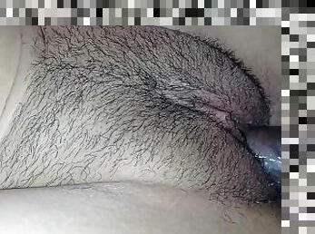 Creampie colombiana penetrada profundamente mientras gime por el squirt de su padrastro