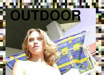 Blonde outdoor hardcore double penetration