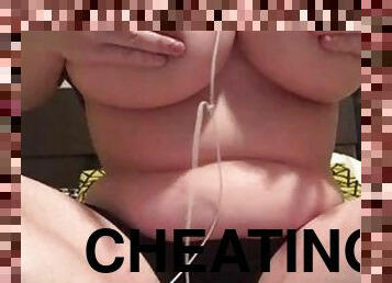 Cheating Twitch Slut Mary wells