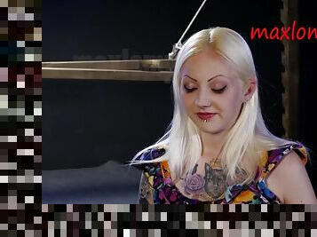 gros-nichons, babes, ados, bdsm, blonde, kinky, bout-a-bout, bondage, fessée