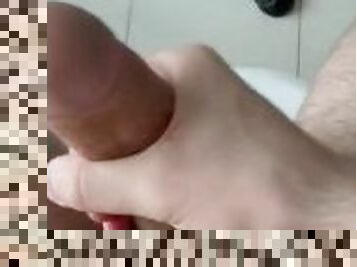 masturbation, ejaculation-sur-le-corps, gay, branlette, pieds, secousses, solo