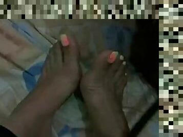 TUNISIAN FEMDOM FOOT WORSHIP