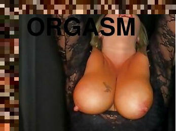 boşalma, fışkıran-su, anal, orta-yaşlı-seksi-kadın, bdsm, sürtük, sarışın, bağlama