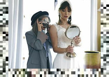 Shemale bride fucks young female photographer right on her wedding day