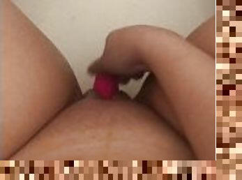 Horny 18 Year Old Fingering Herself