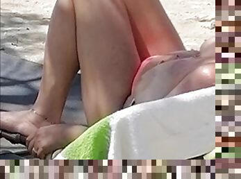 tettone, allaperto, pubblici, mammine-mature, videocamera, spiaggia, scene-rubate, voyeur, telecamere-nascoste, topless