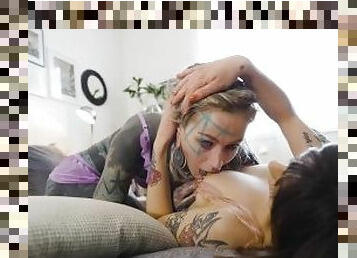 orgasmo, coño-pussy, anal, lesbiana, con-piercings, gótico, tatuaje