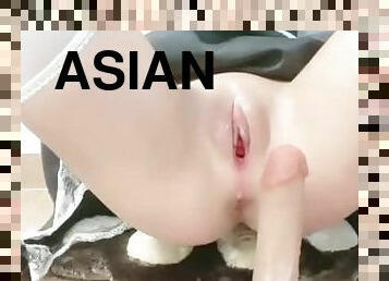 asiatiche, masturbarsi, orgasmi, fichette, schizzi-di-umore, amatoriali, giovanissime, giocattoli, peni-finti, solitari