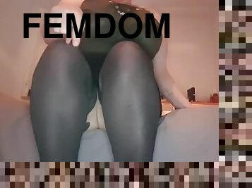 amatori, bbw, grasana, slclav, picioare, ciorapi, fetish, solo, femdom, nylon