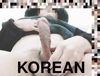 Korean jerkingPleasuring myself so good????????