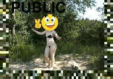 Piss in beach 36 - girl naked ass