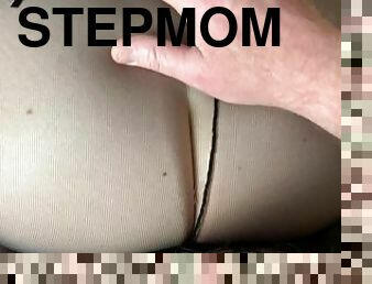 doggy-style, mamma-och-pojke, strumpbyxor, mogen, cumshot, milf, mamma, pov, sprut, brittisk