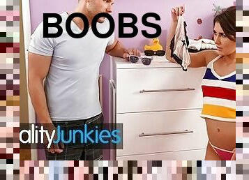 Reality Junkies - Paige Owens & Codey Steele Agree To Keep Each Other's Secret & Enjoy A Good Fuck