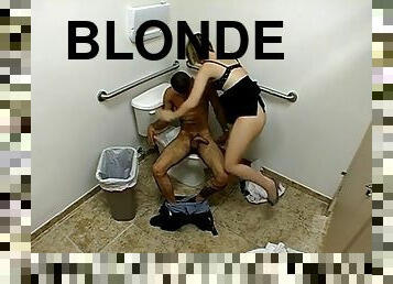 Elegant blonde diva does her best to get cum in her mouth