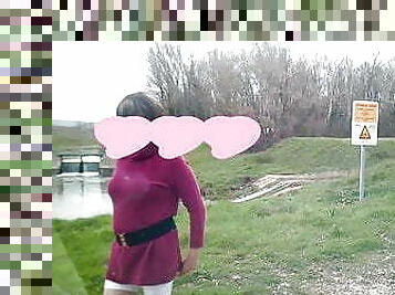 en-plein-air, public, transsexuelle, amateur, mature, cam, française, voyeur, jupe-en-l’air, bas