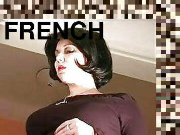 FrenchDomina - Clean My Shoes