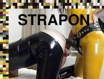 strapon, anal, milf, tysk, europeisk, euro, latex, brunette