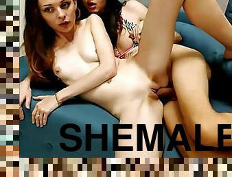 Shemale Teen Drilling A Young Pussy