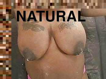 tetas-grandes, gorda, casero, latino, mamá, regordeta, regordeta-chubby, natural, blanca, lactando