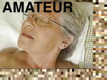 tettone, masturbarsi, amatoriali, maturi, mammine-mature, video-casalinghi, serie, scopate, peni-finti, bocce