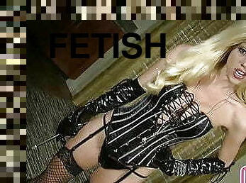 Strict fetish mistress humiliatrix