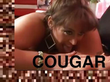 Cougar Town 1