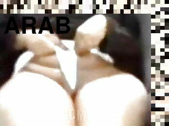 Arab has anal sex in car