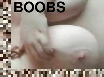 gros-nichons, masturbation, mamelons, chatte-pussy, maison, belle-femme-ronde, jeune-18, horny, britannique, naturel