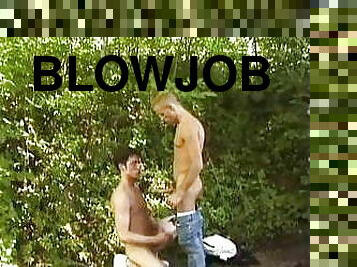 al-aire-libre, mamada, polla-enorme, gay, pareja, jóvenes18, gay-joven, polla