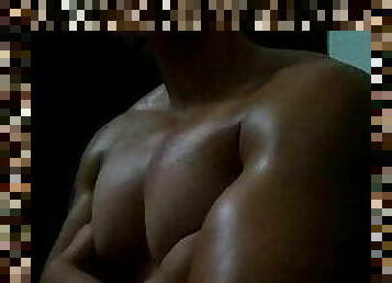 besar-huge, homo, muda-diatas-18