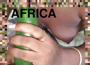 masturbare-masturbation, orgasm, pasarica, tasnit, anal, cu-degetelul, sperma, african, leguma