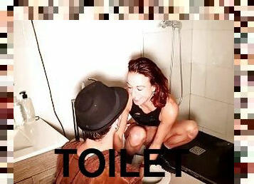 She can't wait for the toilette while they are in a party
